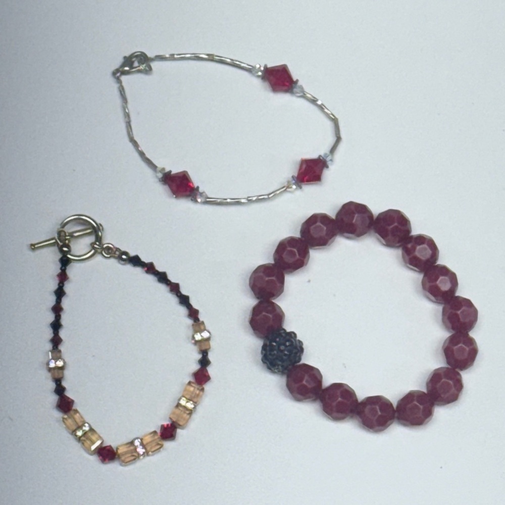 Elegant Red Beaded Bracelet Set